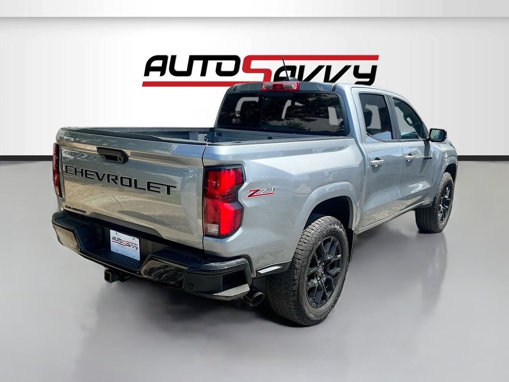 Used 2024 Gray Chevrolet Z71 image 7