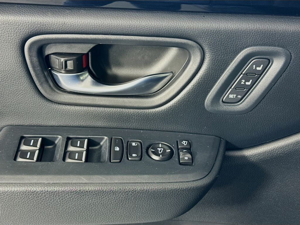 Used Car 2023 Honda Pilot  Trailsport For Sale Under $40,000 In Austin, Texas