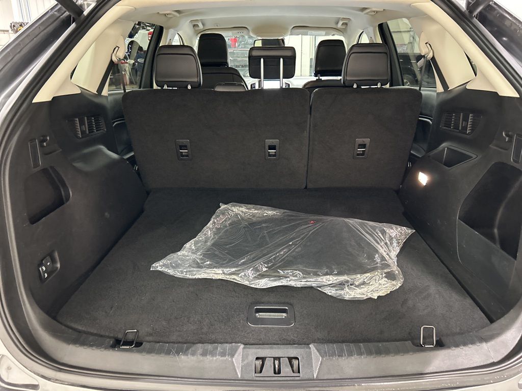 used 2024 Ford Edge car, priced at $25,990