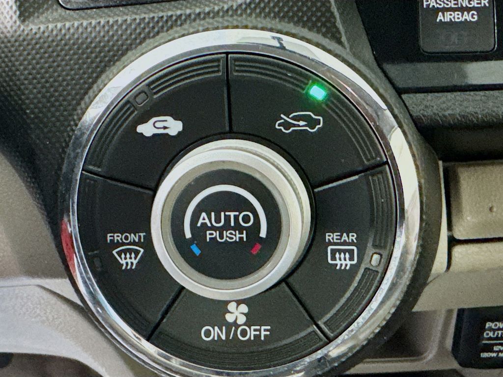 Used Car 2013 Honda Insight  Lx For Sale Under $10,000 In Austin, Texas