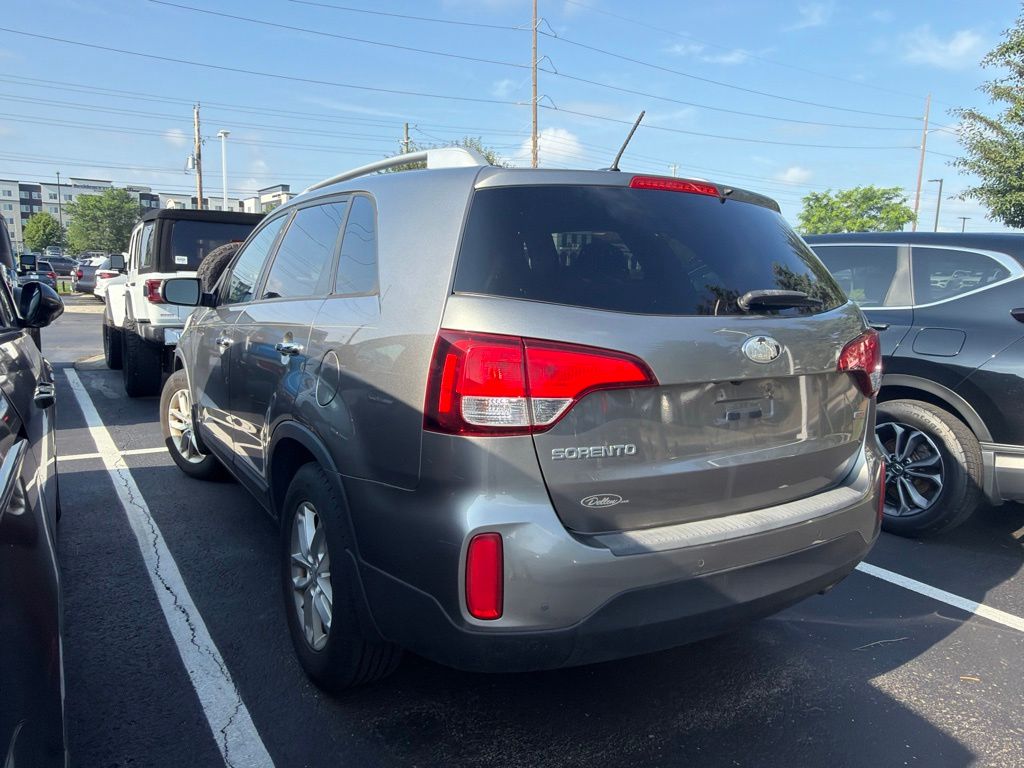 Thumbnail: 2014 Kia Sorento - 2