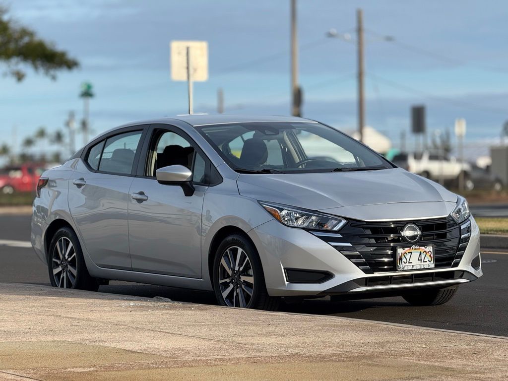 2023 Nissan Versa 1.6 SV photo