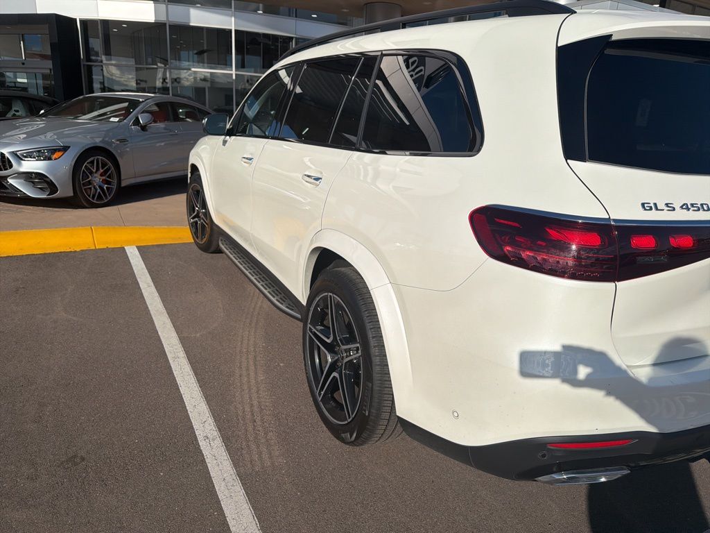 Thumbnail: 2024 Mercedes-Benz GLS - 4