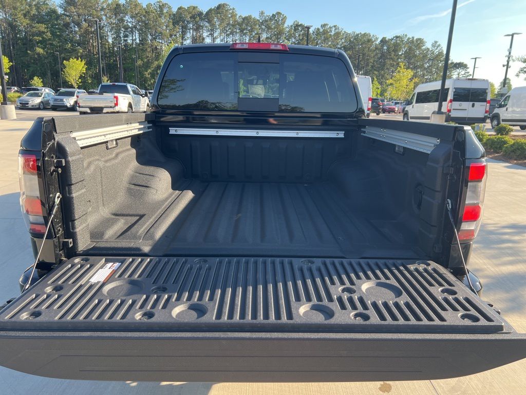 2025 Super Black Nissan Frontier SL RWD Truck