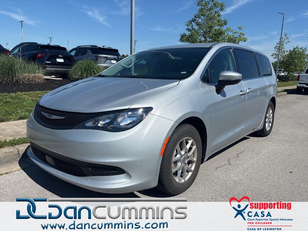 2023 Chrysler Voyager Plata (Silver Mist Clearcoat) Minivan Tracción delantera 9 velocidades Automática