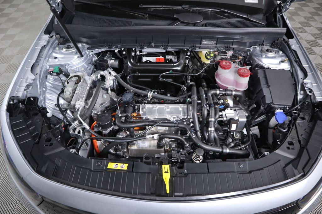 2025 Mercedes-Benz EQB 250+ 30