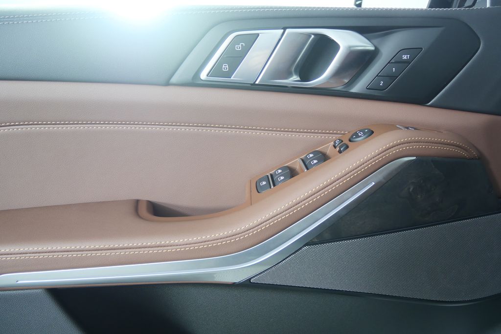 Thumbnail: 2026 BMW X5 - 8