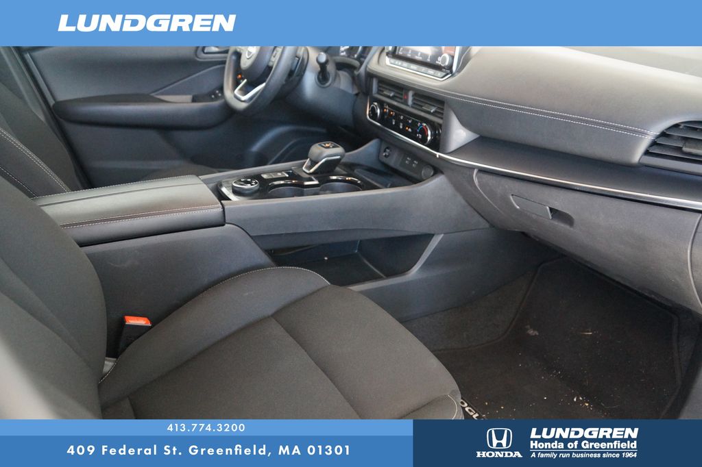 Used 2024 Nissan Rogue SUV