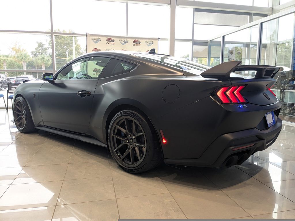 2025 Ford Mustang Dark Horse Fastback