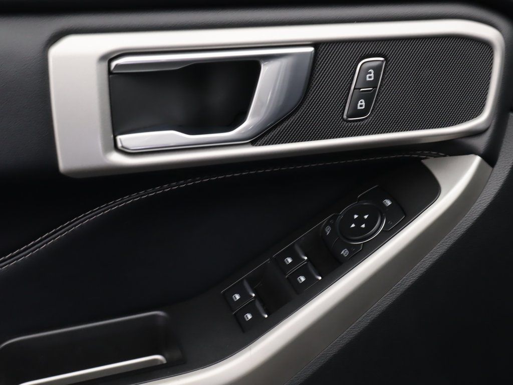 Thumbnail: 2022 Ford Explorer - 24