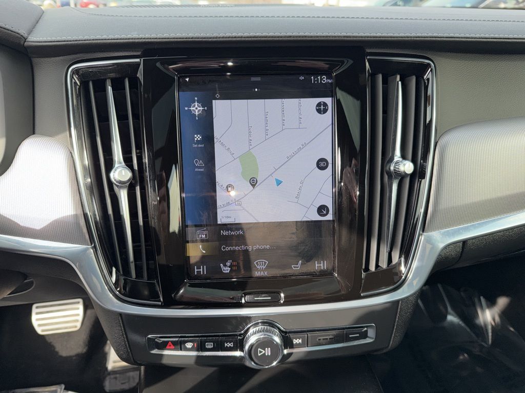 Thumbnail: 2020 Volvo S90 - 13