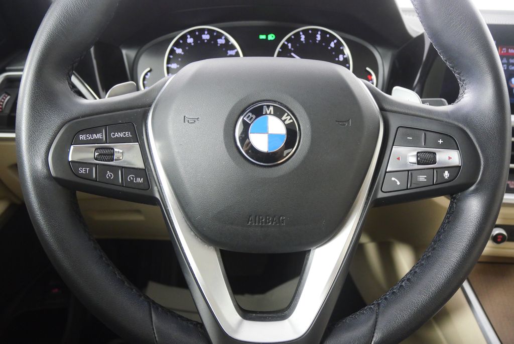 Thumbnail: 2019 BMW 3 Series - 17