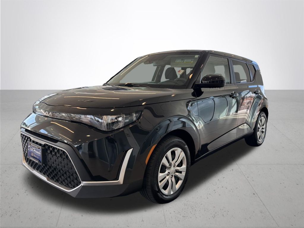 2023 Kia Soul LX