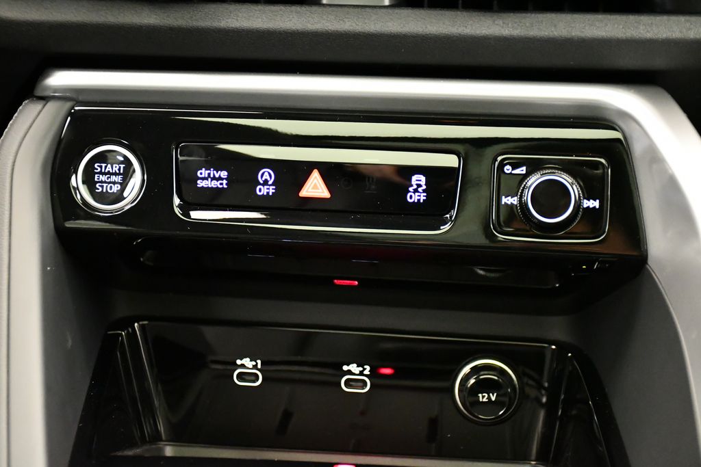 Thumbnail: 2025 Audi Q5 - 26