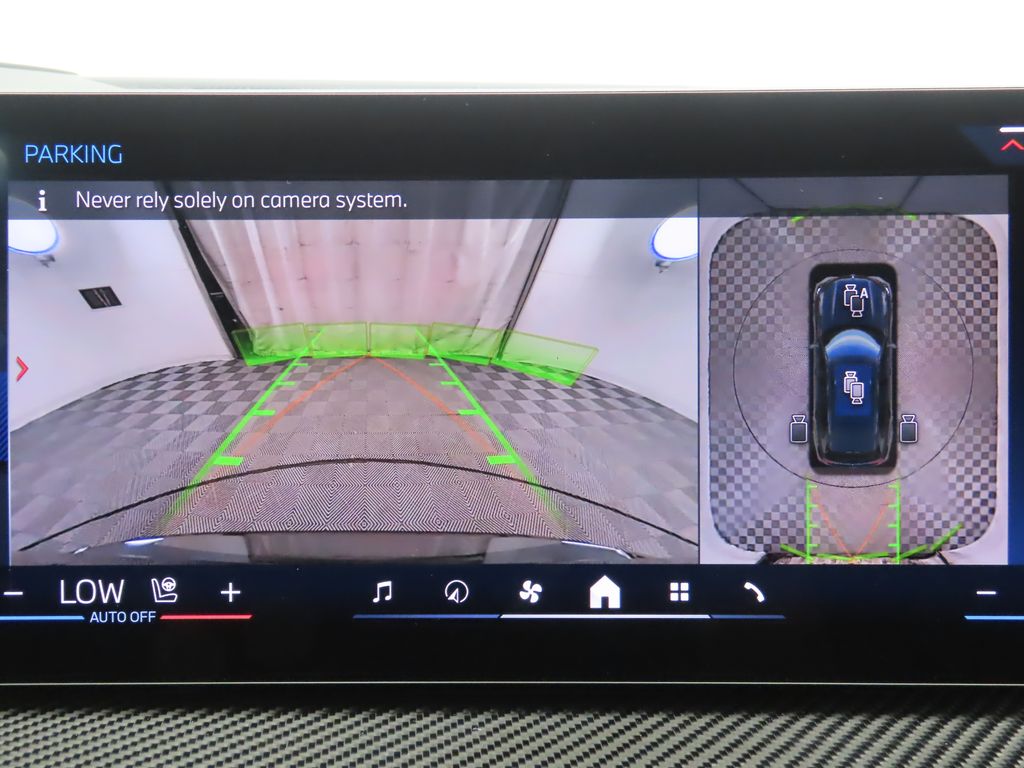 Thumbnail: 2026 BMW X5 - 15