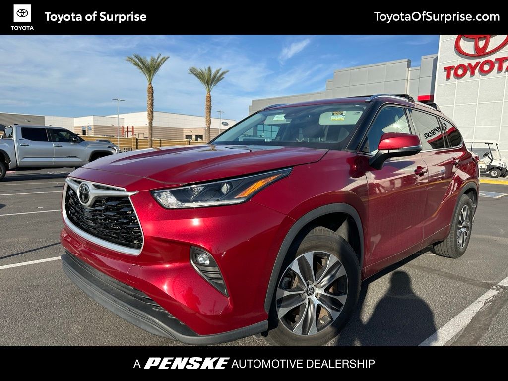 2021 Toyota Highlander XLE -
                Surprise, AZ