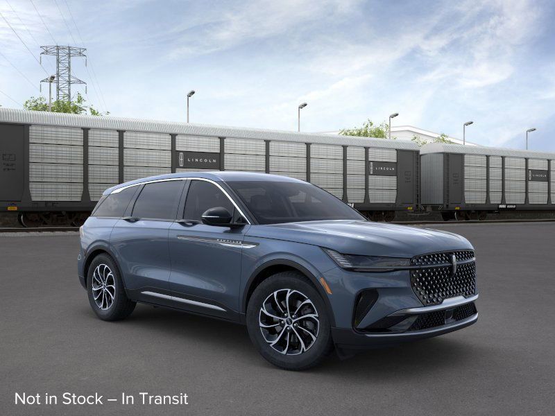 Thumbnail: 2025 Lincoln Nautilus - 7