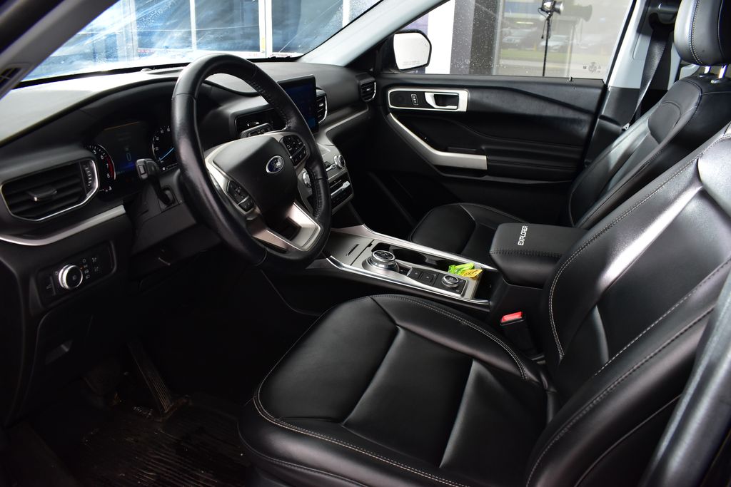 2022 Ford Explorer XLT 12