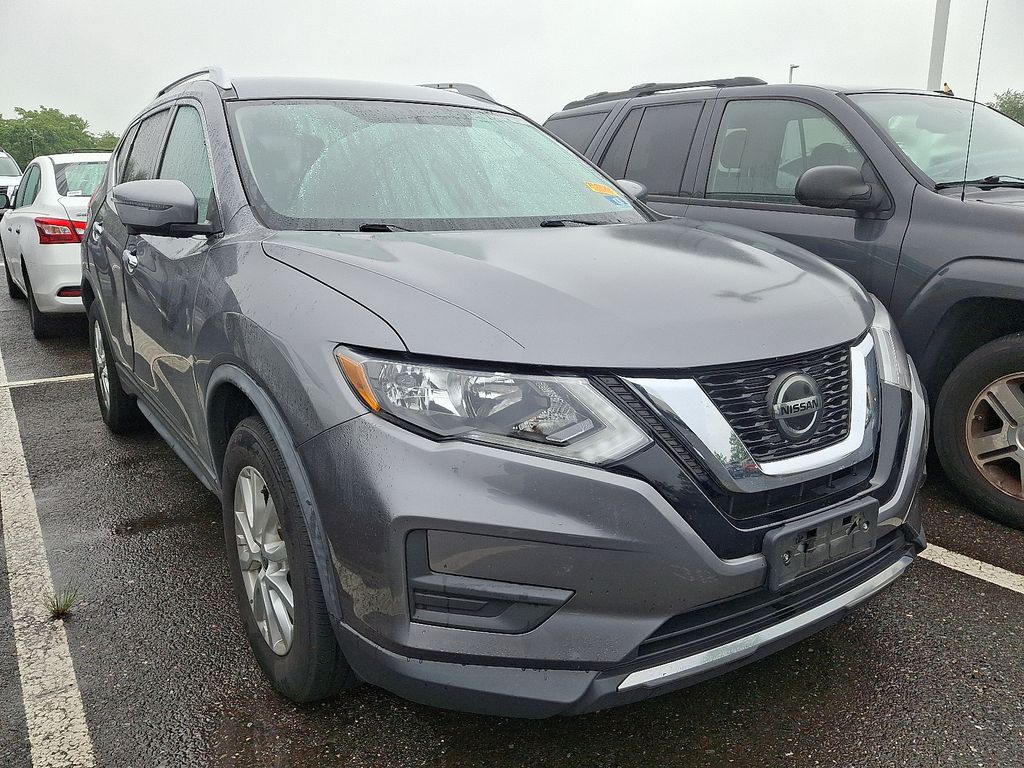 2018 Nissan Rogue SV 3