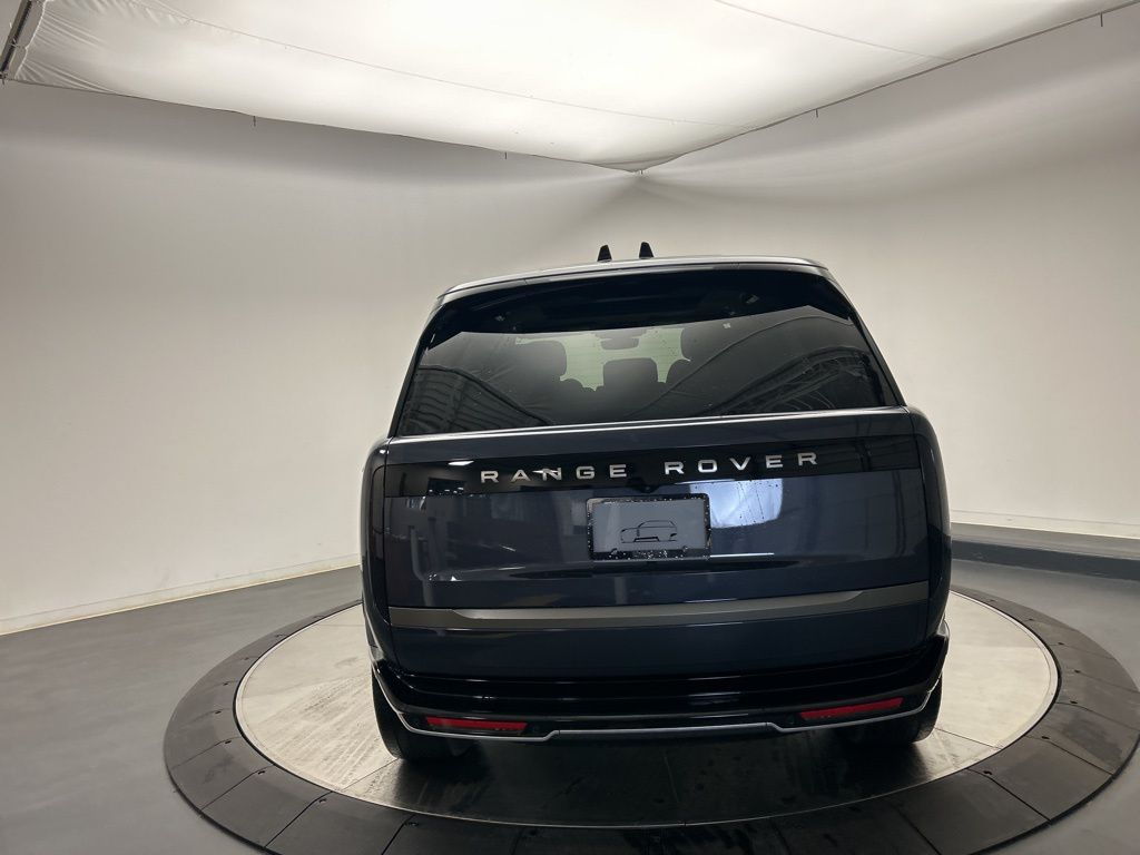 Thumbnail: 2026 Land Rover Range Rover - 4