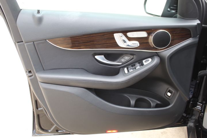 Used Car 2017 Mercedes-benz Glc  Glc 300 For Sale Under $10,000 In Georgetown, Texas