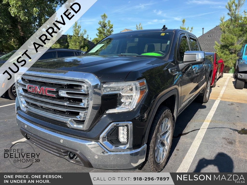 2019 GMC Sierra 4WD Crew Cab Short Box SLT's photo