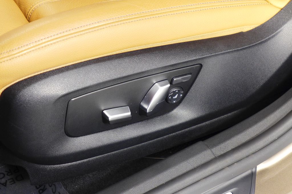 Thumbnail: 2019 BMW 6 Series - 24