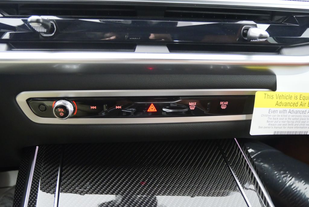2026 BMW X7 M60i 22