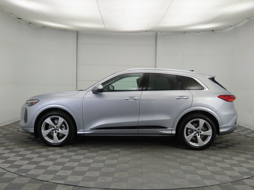 Thumbnail: 2025 Audi Q5 - 8