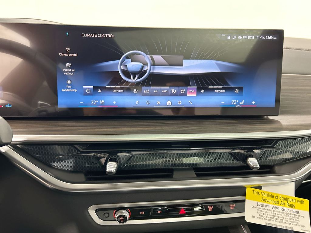 Thumbnail: 2026 BMW X7 - 19