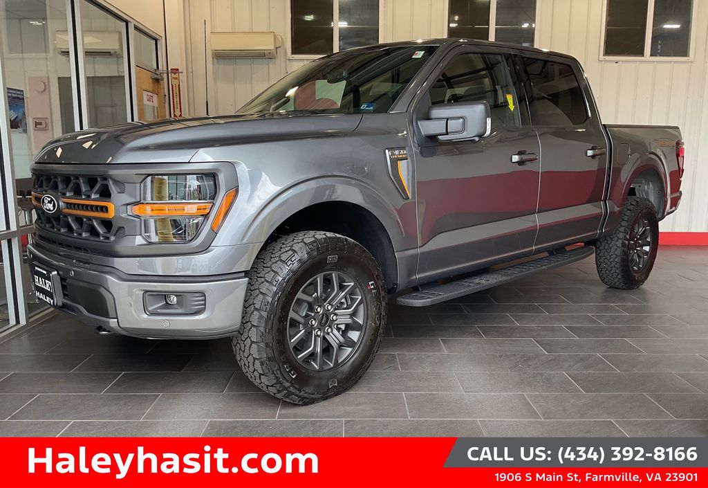 Carbonized Gray Metallic 2026 Ford F-150 Pickup Truck Four-Wheel Drive Automatic