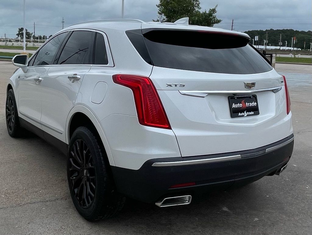 2018 Cadillac XT5 Luxury White at Bayway Cadillac of The Woodlands
