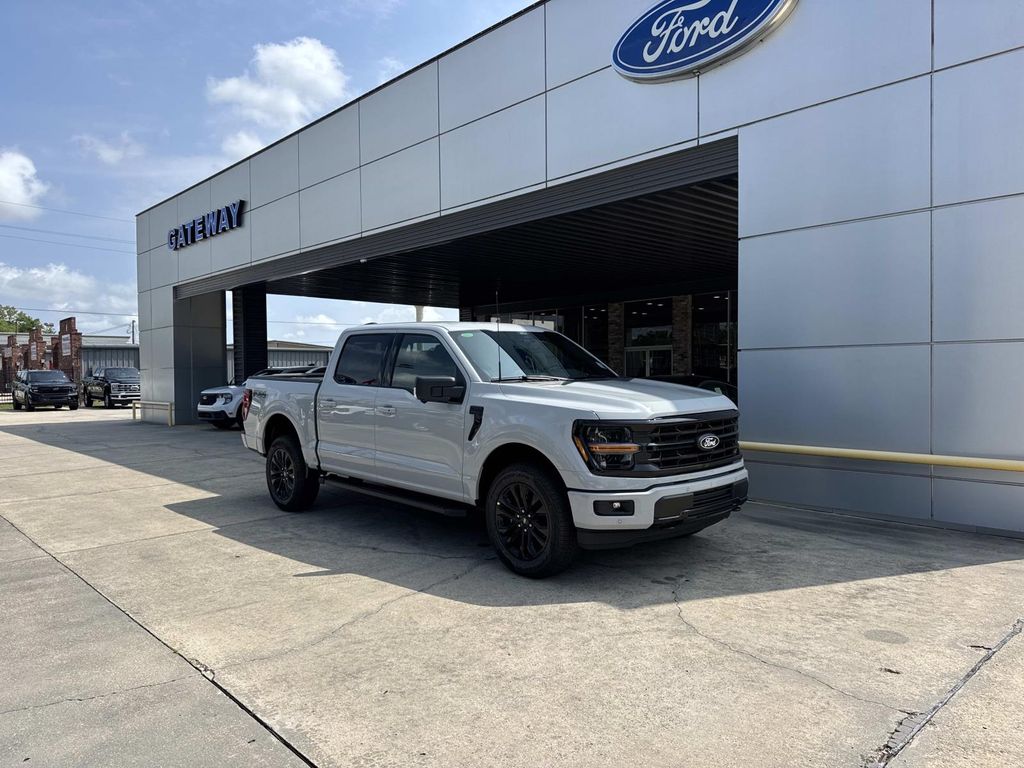 Avalanche 2026 Ford F-150 XLT SuperCrew 4WD Pickup Truck Four-Wheel Drive Automatic