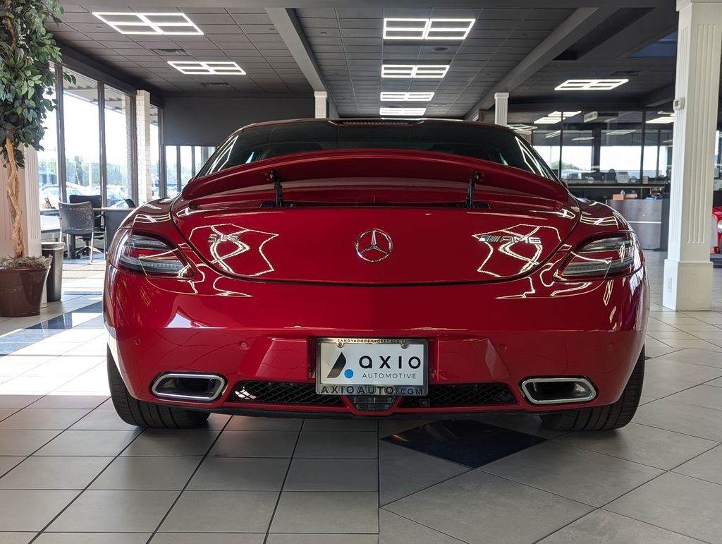 2011 Mercedes-Benz SLS AMG Base 8