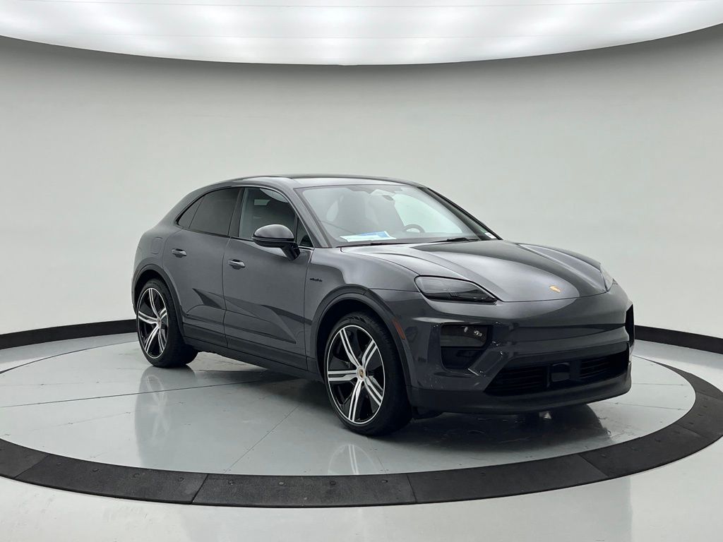Thumbnail: 2025 Porsche Macan - 7