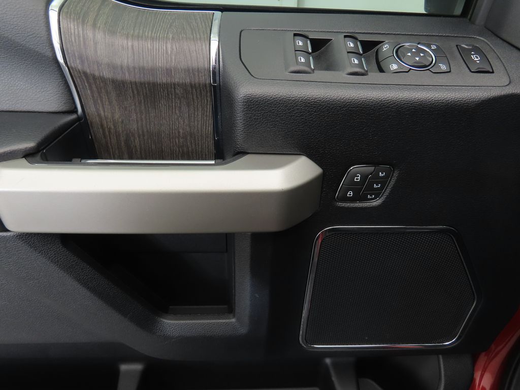 Thumbnail: 2020 Ford Econoline - 22