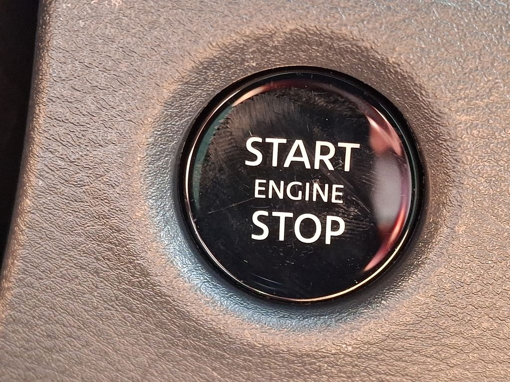 2026 Nissan Frontier — photo 14