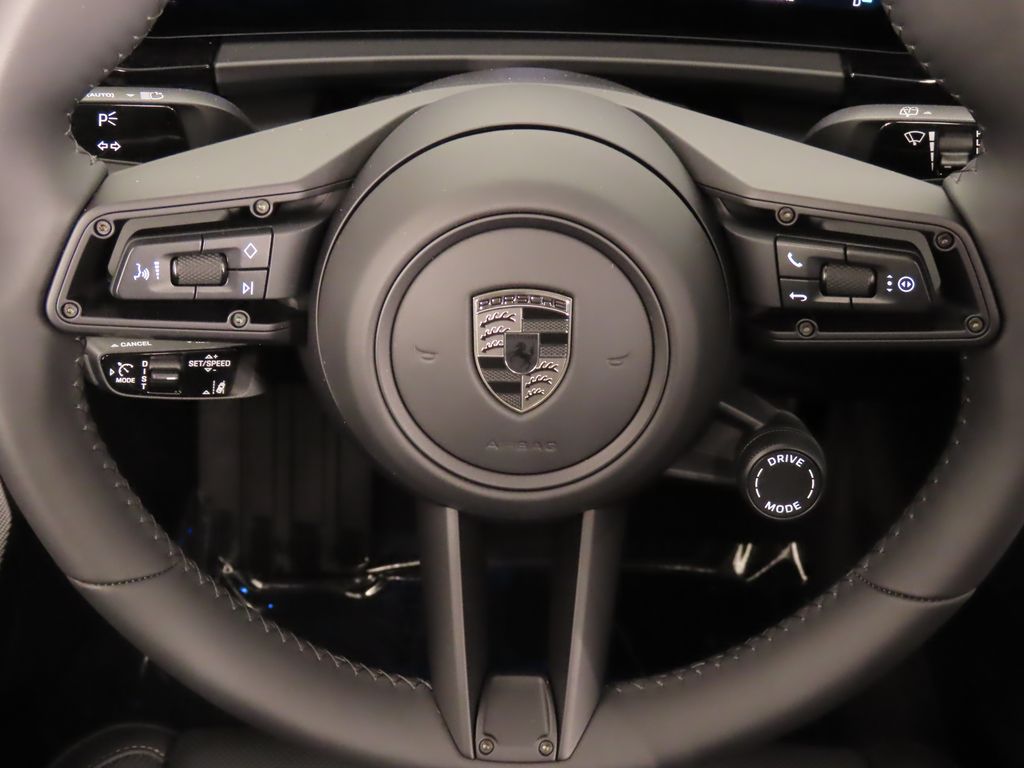 Thumbnail: 2025 Porsche Macan - 19