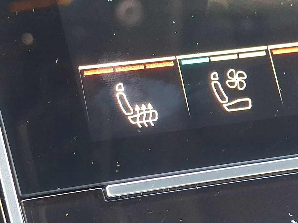 Thumbnail: 2026 Audi Q7 - 18