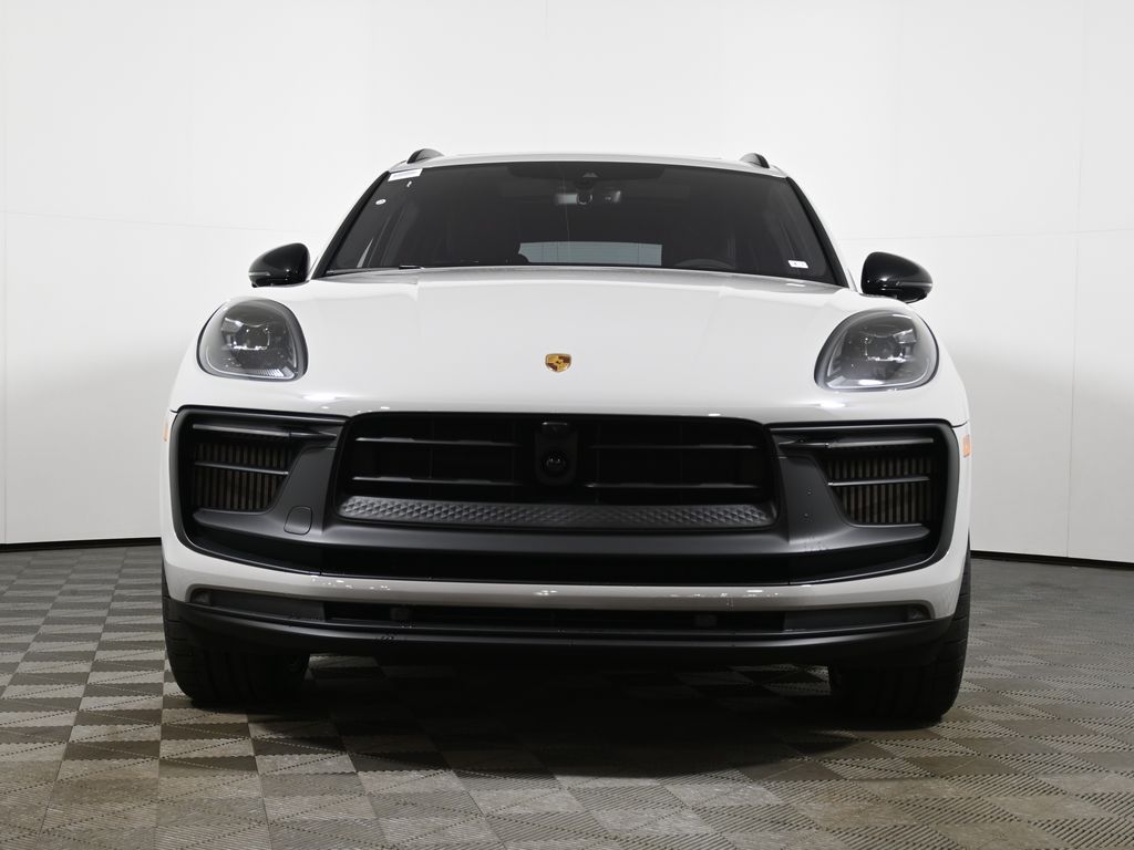 Thumbnail: 2026 Porsche Macan - 10