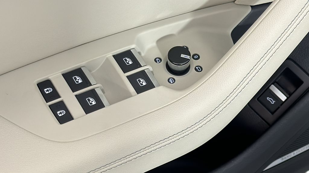 2025 Audi A6  29