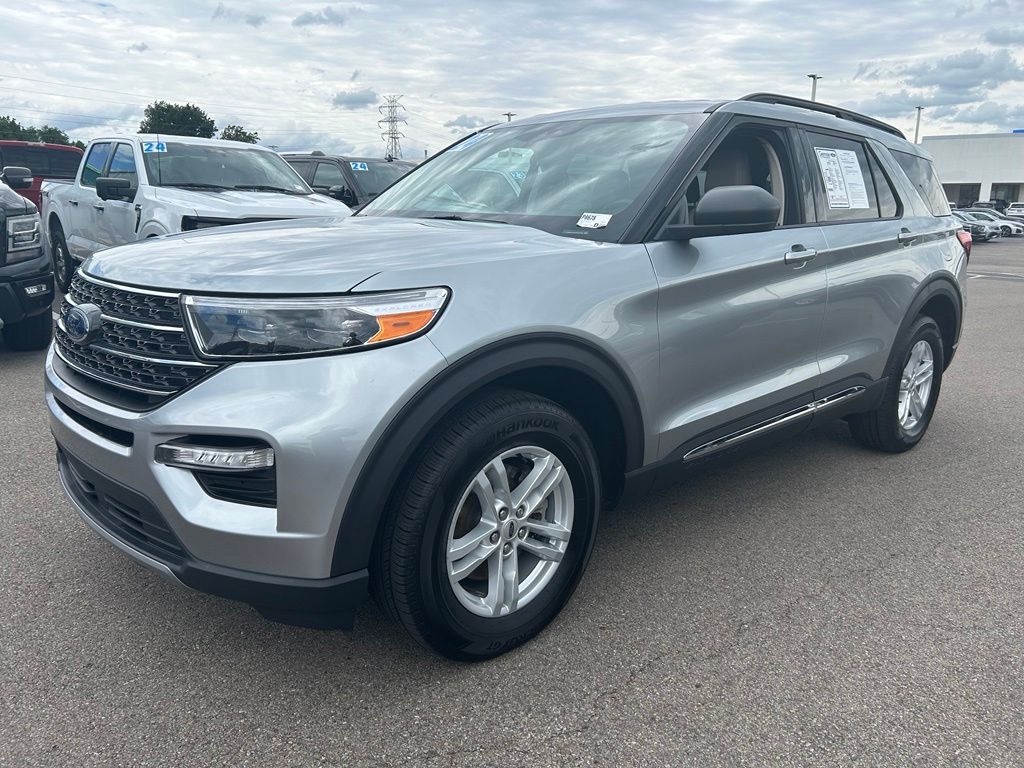 Certified Used 2024 Silver Ford XLT image 4