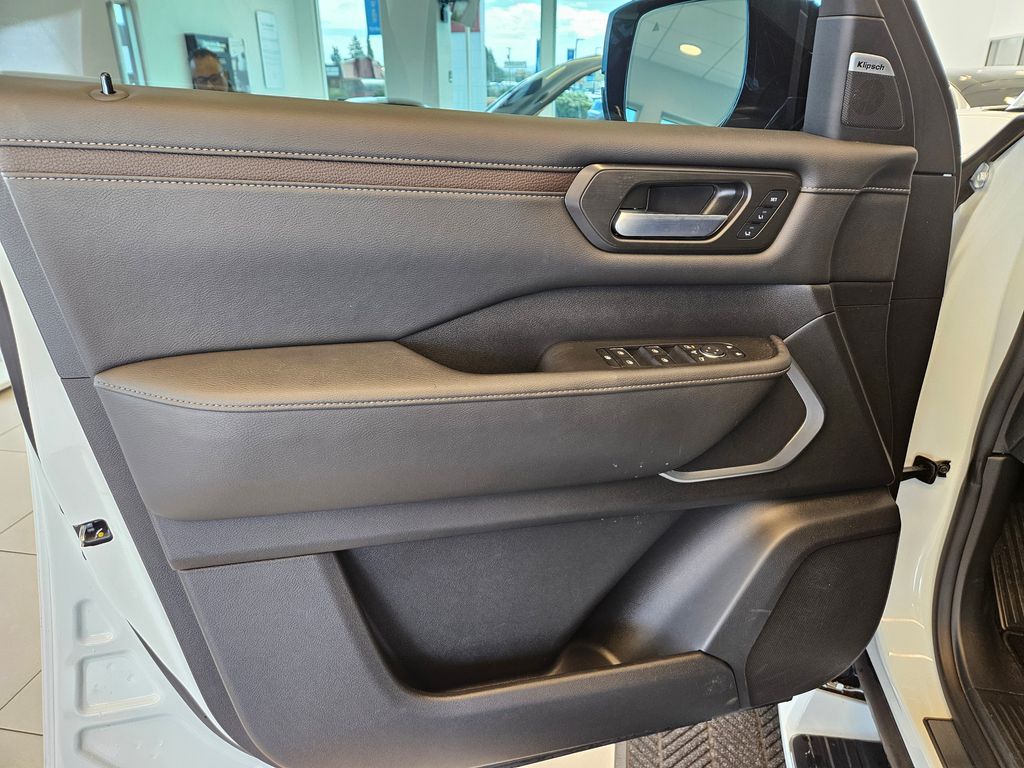 2025 Nissan Armada Platinum Reserve