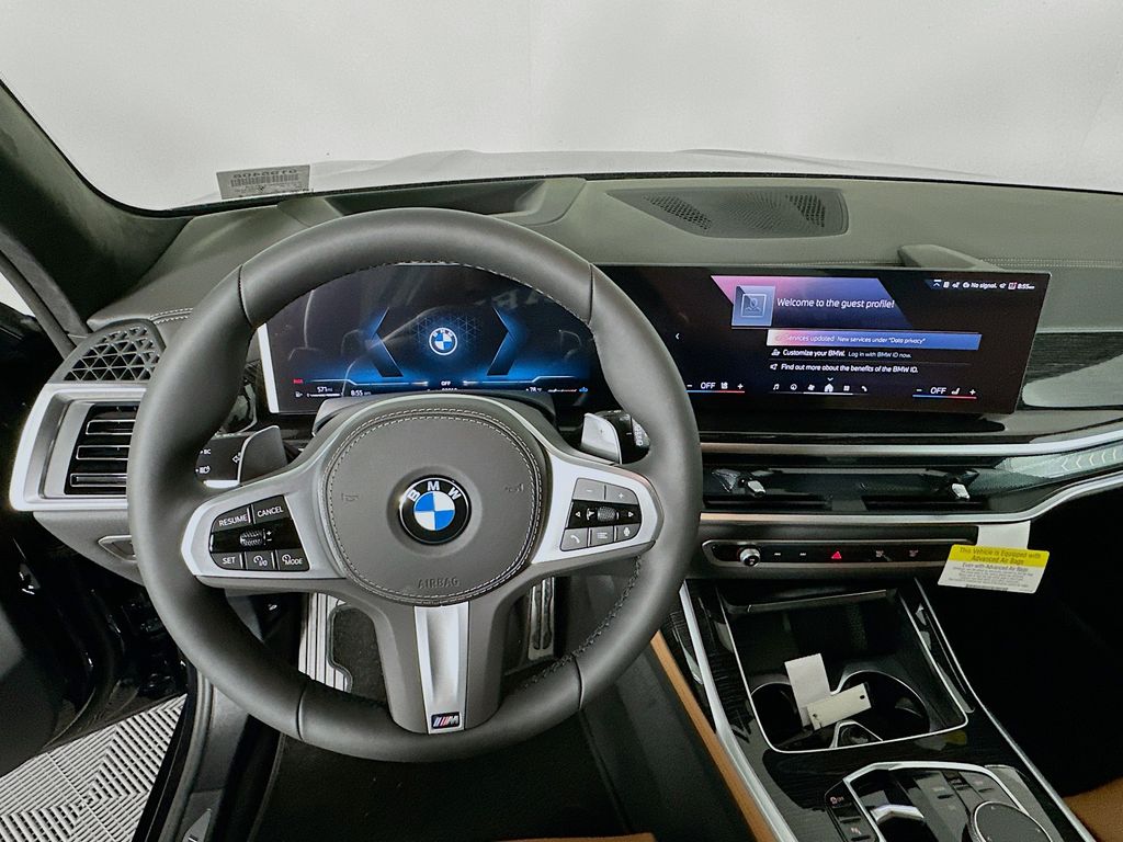 Thumbnail: 2026 BMW X7 - 10