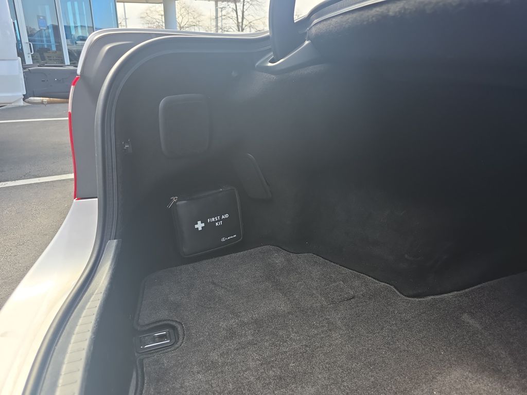 Used 2009  Lexus 460 image 14