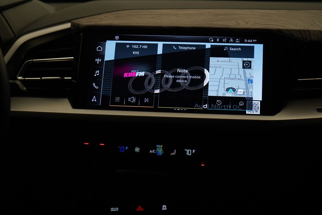 Thumbnail: 2023 Audi Q4 e-tron - 11