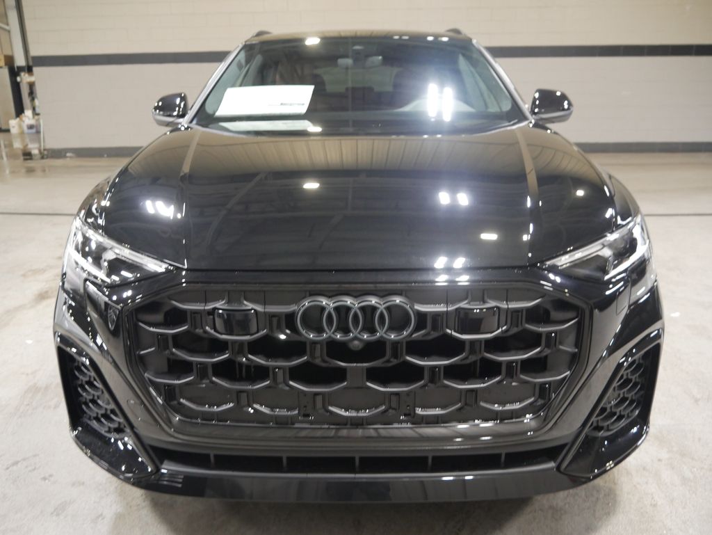 Thumbnail: 2026 Audi Q8 - 8