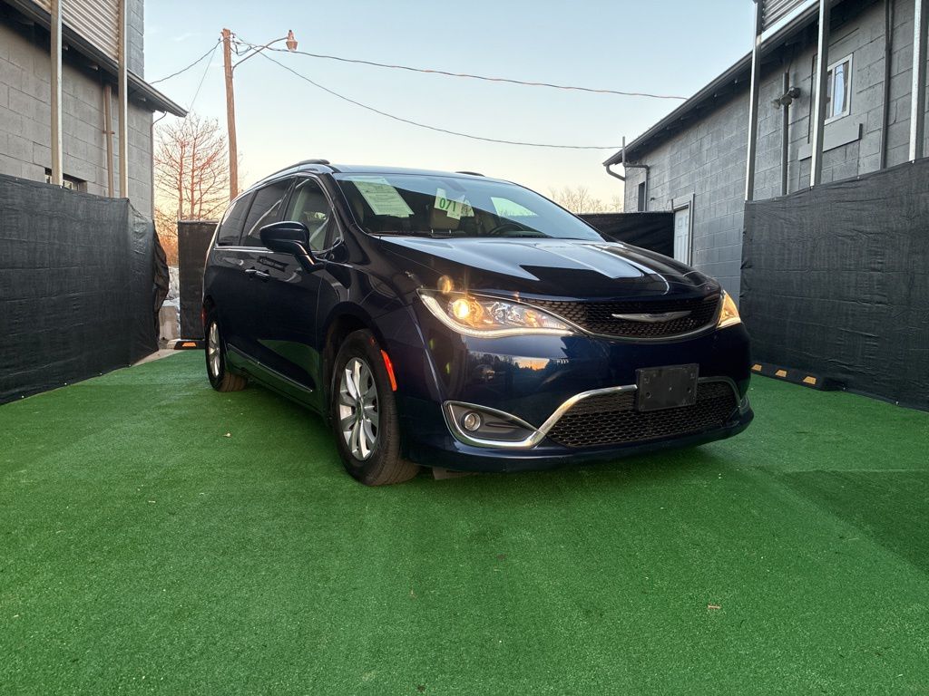 Jazz Blue Pearlcoat 2017 Chrysler Pacifica Touring L FWD Minivan Front-Wheel Drive 9-Speed Automatic