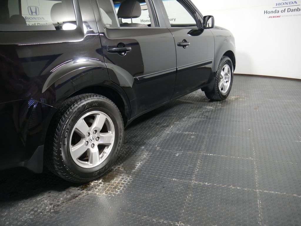 Thumbnail: 2011 Honda Pilot - 4