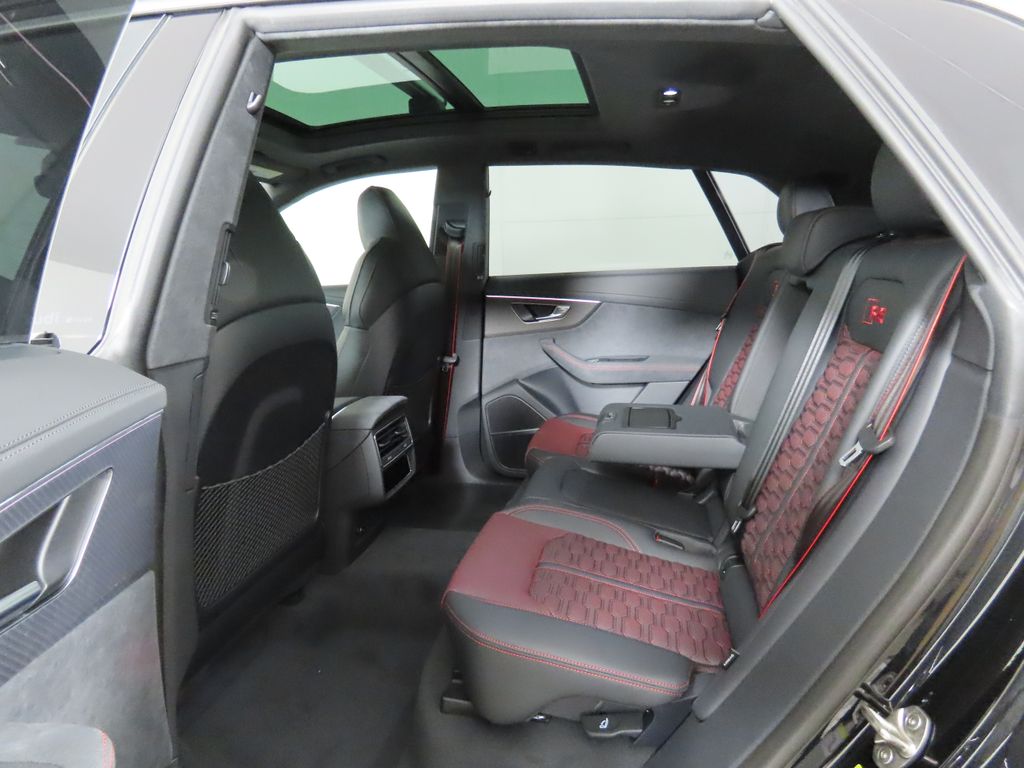 2025 Audi RS Q8 4.0T 19